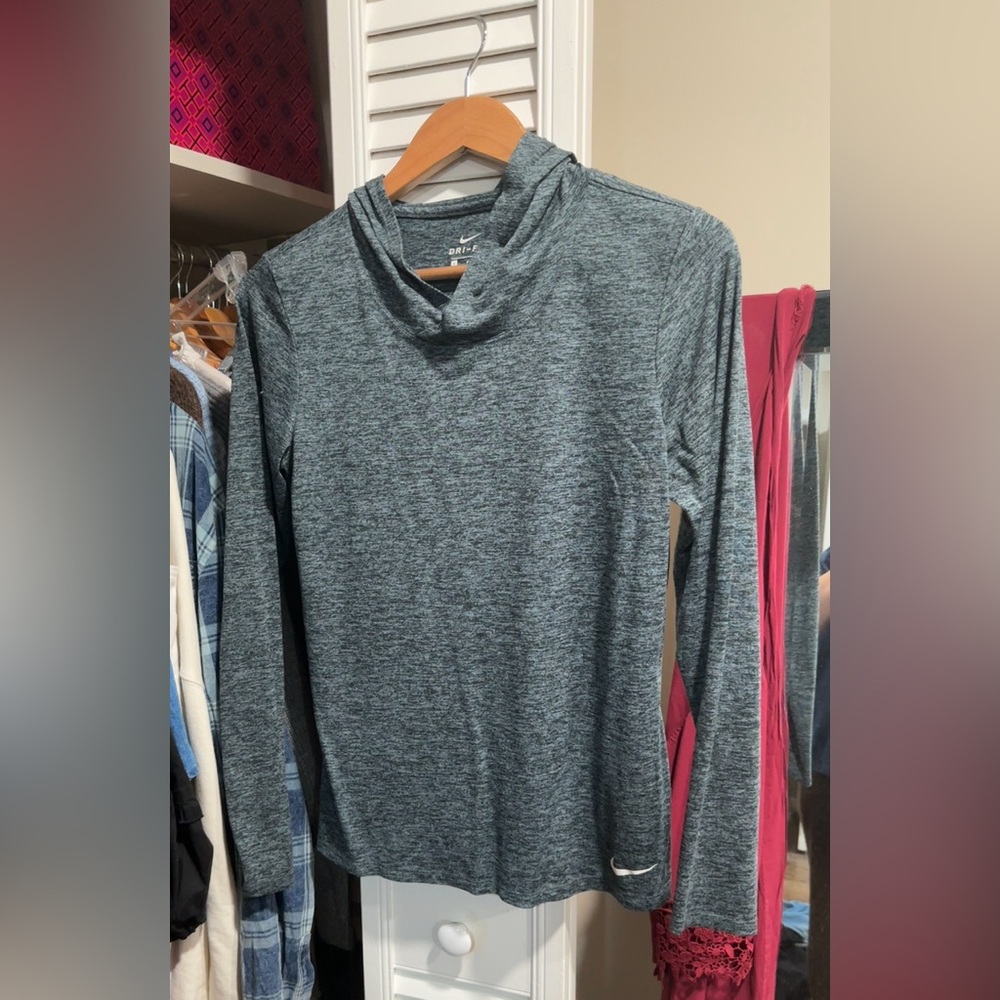 Nike Dri-FIT Heathered Gray Hooded Pullover Size S
